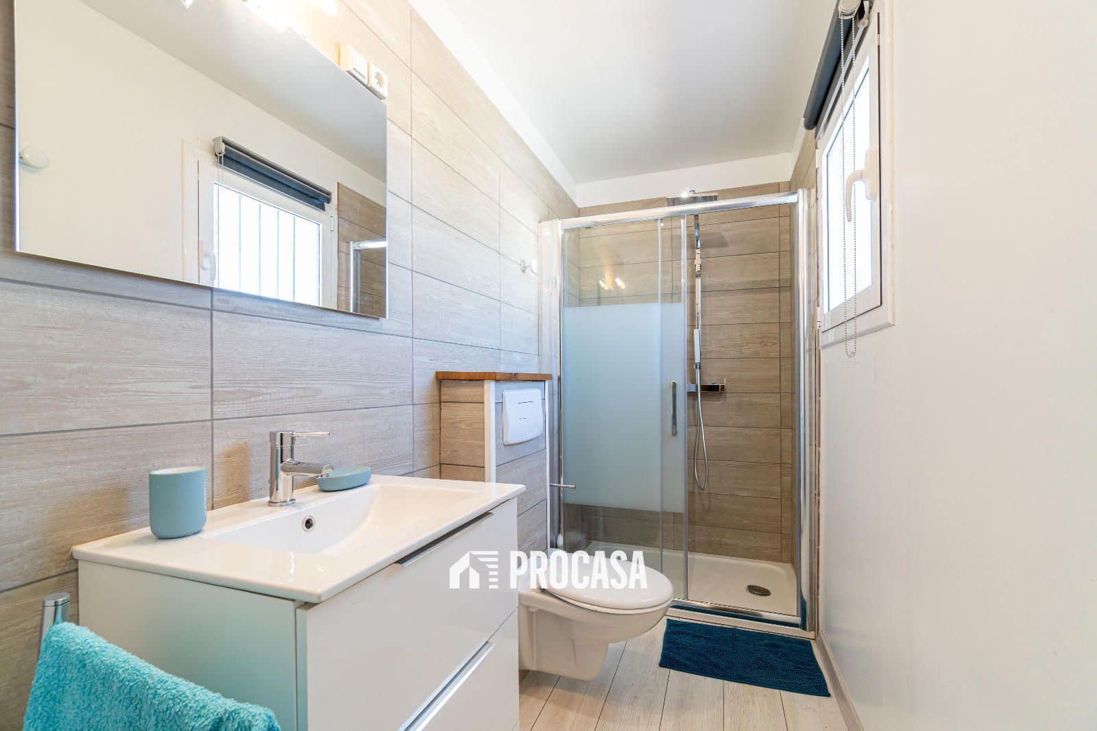 4 sypialnia Willa na sprzedaż w Empuriabrava z basenem garażem - 995 000 € (Ref: 8951013)