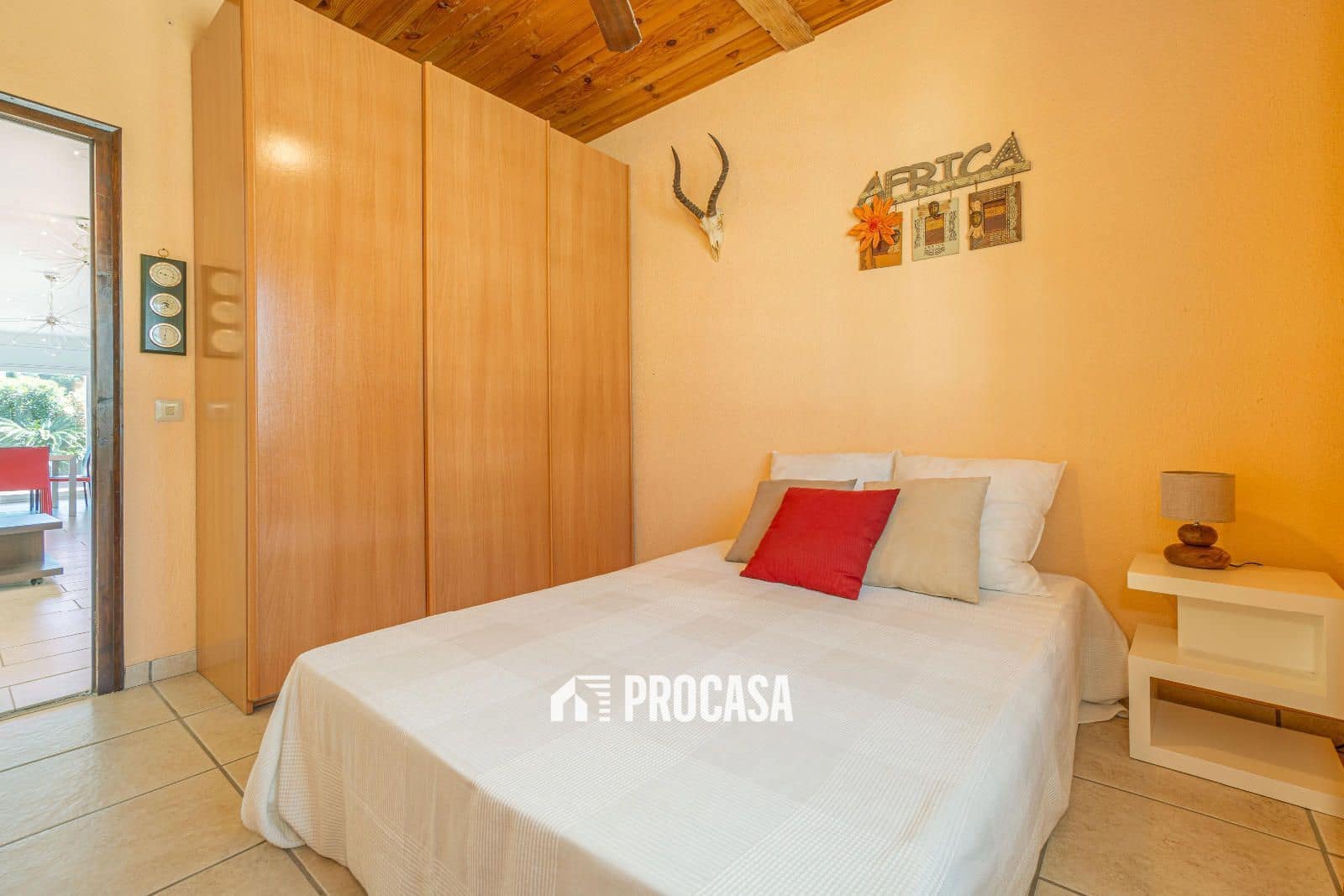 4 sypialnia Willa na sprzedaż w Empuriabrava z basenem garażem - 995 000 € (Ref: 8951013)