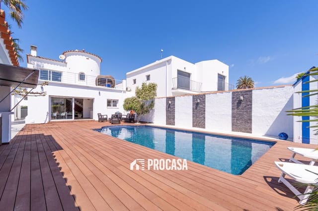 4 sypialnia Willa na sprzedaż w Empuriabrava, Castelló d'Empúries z basenem garażem - 995 000 € (Ref: 8951013)