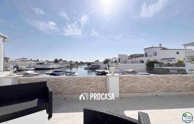 3 slaapkamer Villa te koop in Empuriabrava, Castelló d'Empúries met garage - € 599.900 (Ref: 8951193)