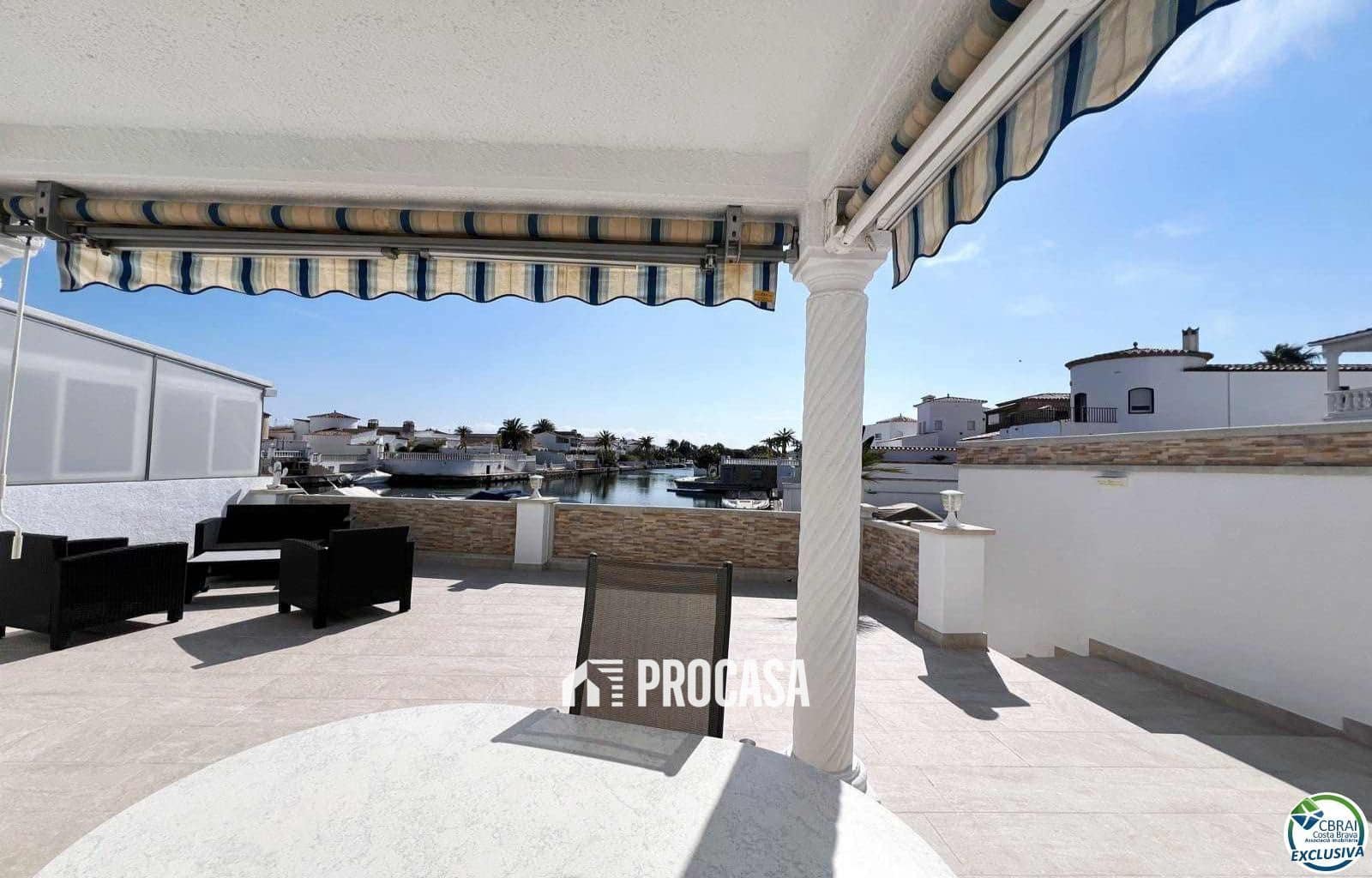 3 chambre Villa/Maison à vendre à Empuriabrava avec garage - 599 900 € (Ref: 8951193)