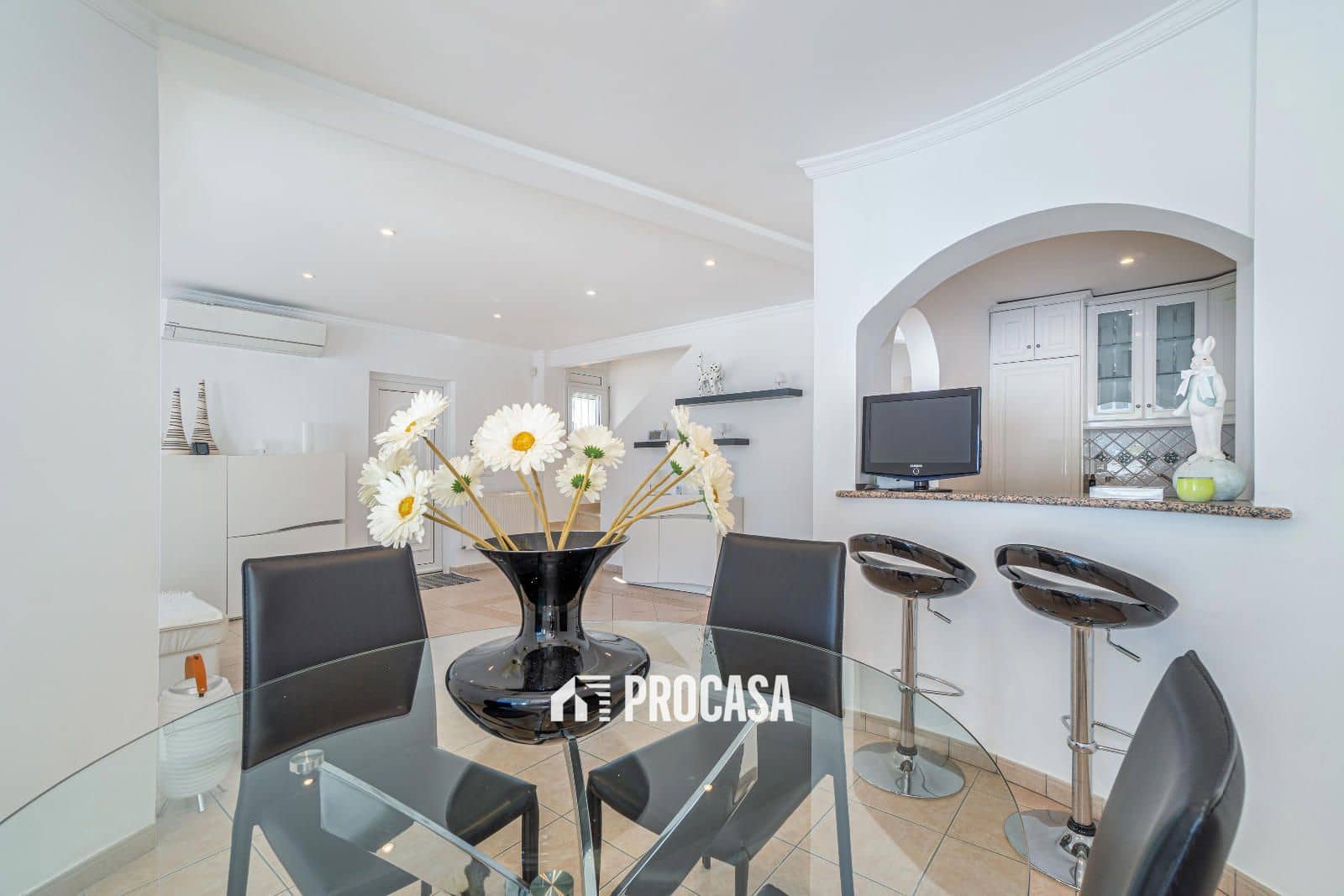 6 slaapkamer Villa te koop in Empuriabrava met zwembad garage - € 1.195.000 (Ref: 8960678)