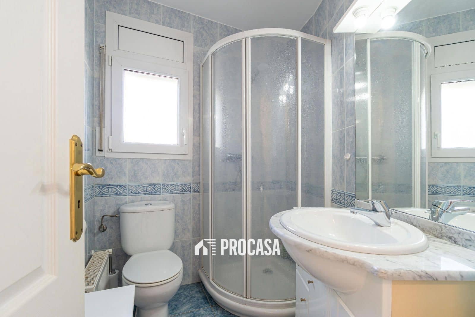 6 slaapkamer Villa te koop in Empuriabrava met zwembad garage - € 1.195.000 (Ref: 8960678)