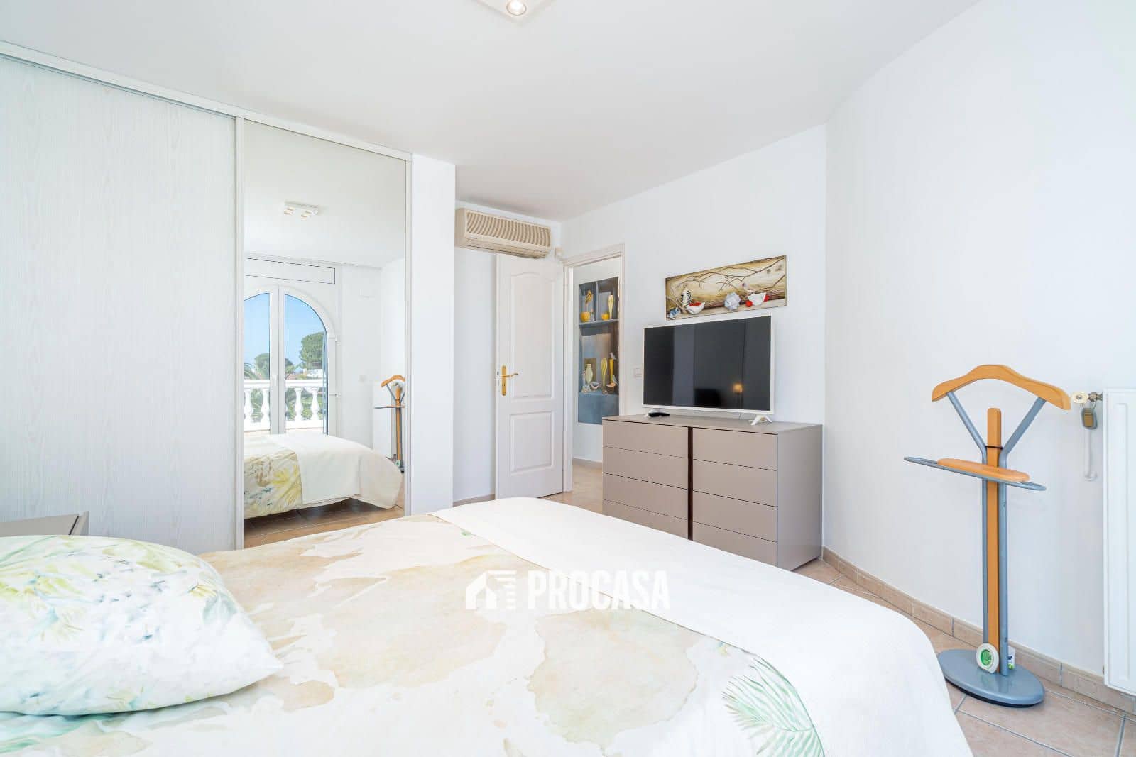 6 slaapkamer Villa te koop in Empuriabrava met zwembad garage - € 1.195.000 (Ref: 8960678)