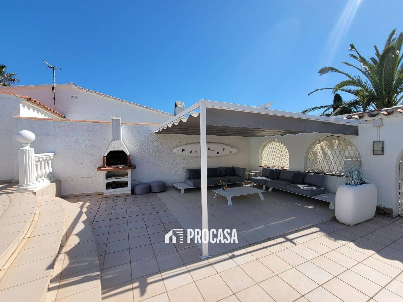 6 slaapkamer Villa te koop in Empuriabrava met zwembad garage - € 1.195.000 (Ref: 8960678)