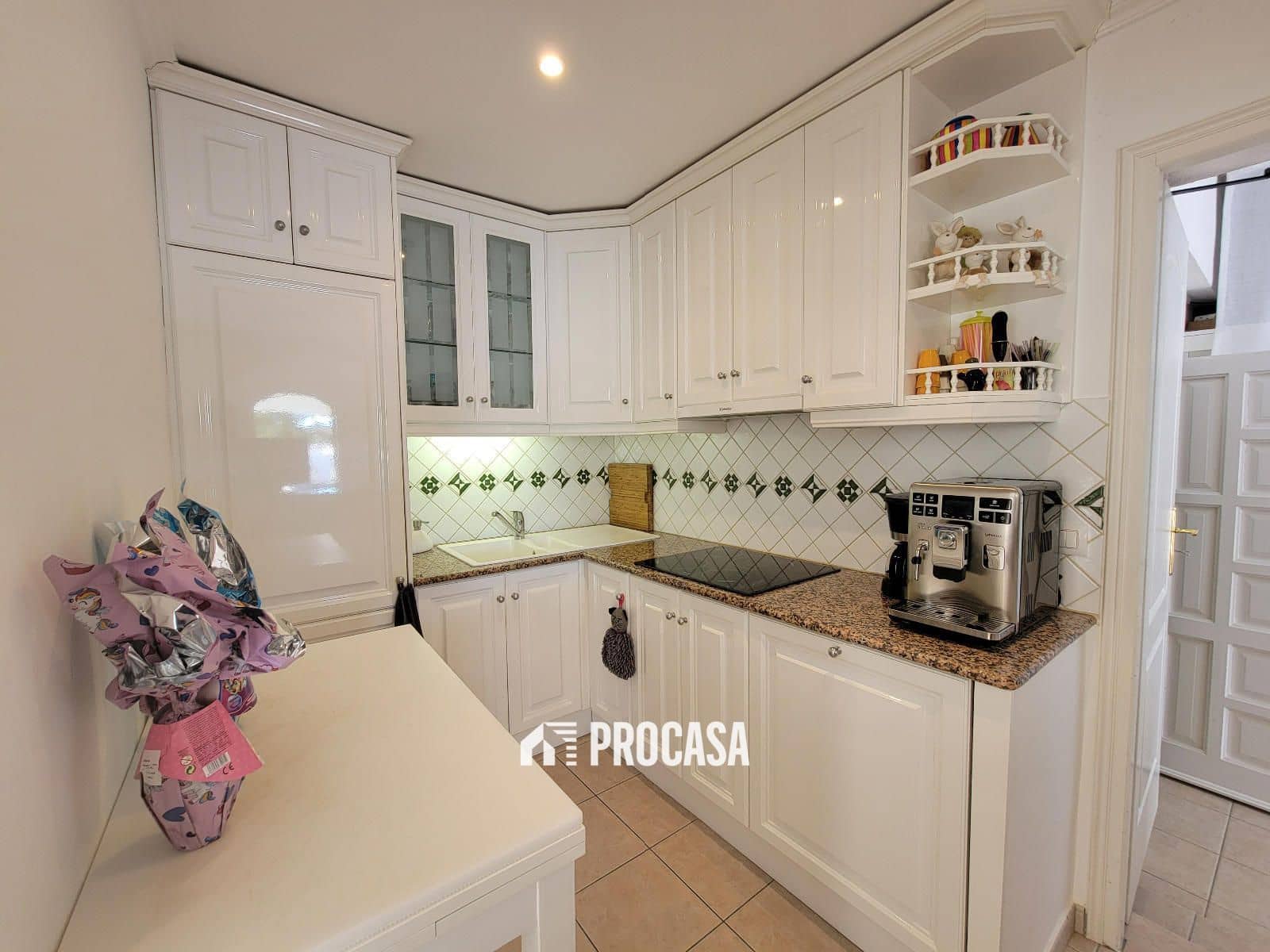 6 slaapkamer Villa te koop in Empuriabrava met zwembad garage - € 1.195.000 (Ref: 8960678)