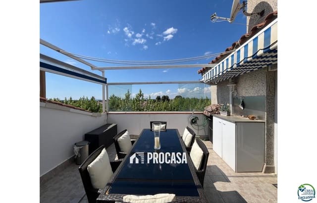 2 slaapkamer Flat te koop in Empuriabrava, Castelló d'Empúries met garage - € 219.000 (Ref: 8966983)