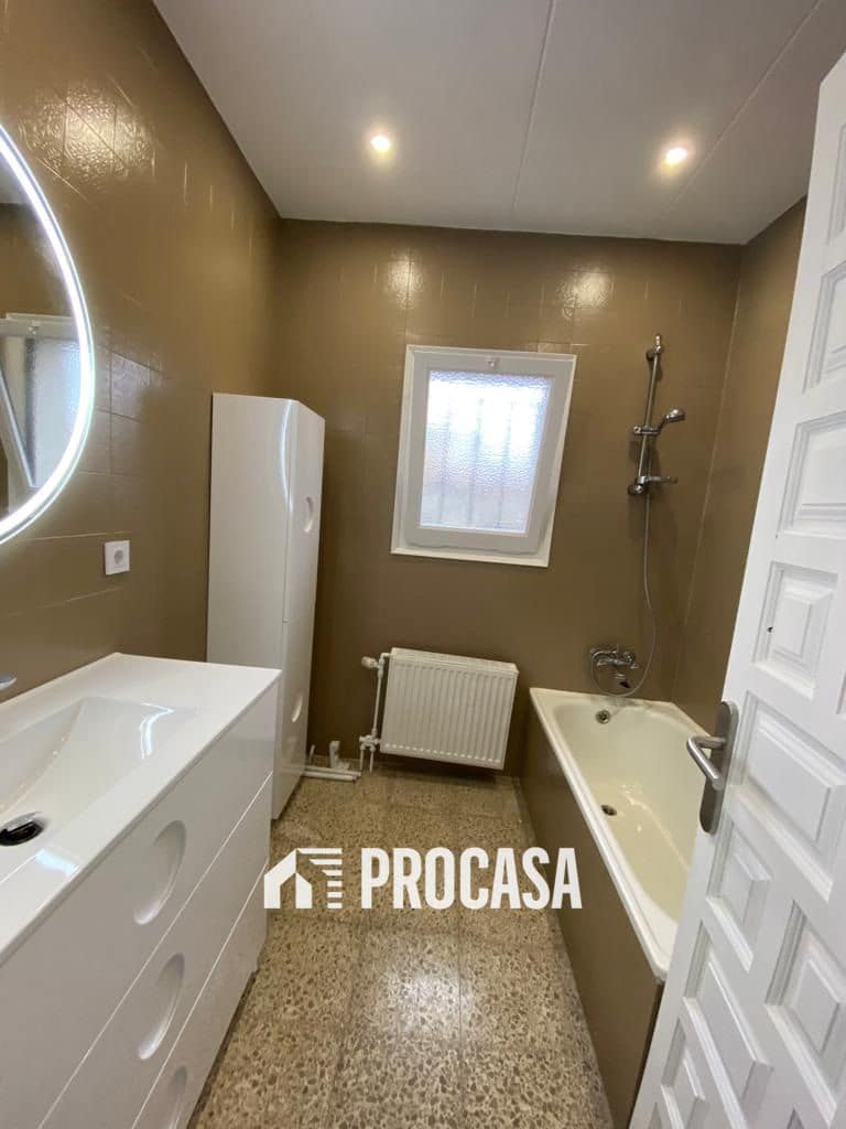 3 sovrum Villa till salu i Empuriabrava med pool - 1 490 000 € (Ref: 8969854)