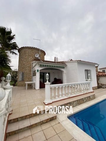 3 slaapkamer Villa te koop in Empuriabrava, Castelló d'Empúries met zwembad - € 1.490.000 (Ref: 8969854)