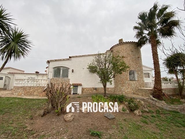 3 slaapkamer Villa te koop in Empuriabrava, Castelló d'Empúries met zwembad - € 1.490.000 (Ref: 8969854)