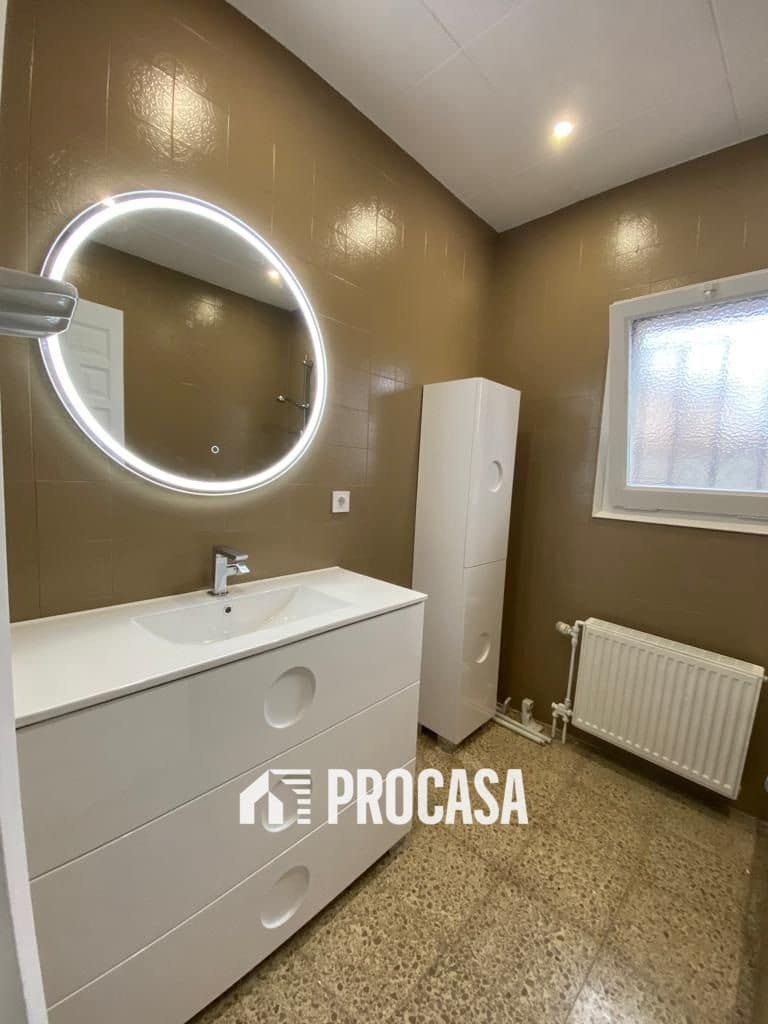 3 sovrum Villa till salu i Empuriabrava med pool - 1 490 000 € (Ref: 8969854)