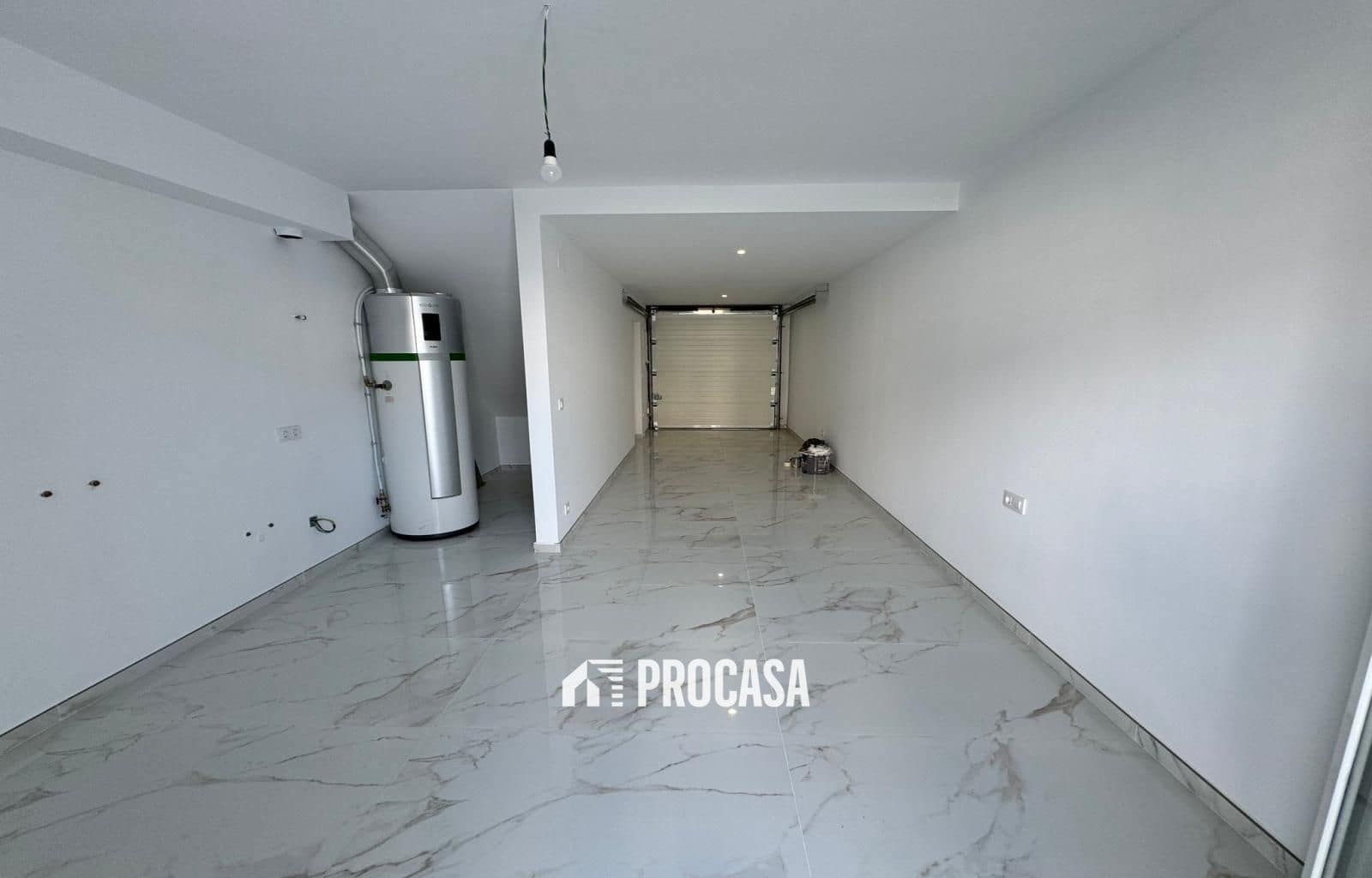 2 slaapkamer Villa te koop in Empuriabrava met garage - € 449.000 (Ref: 8981270)