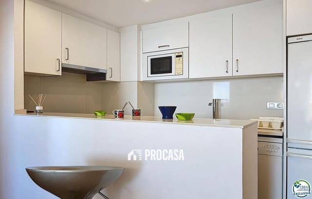 1 slaapkamer Flat te koop in Santa Margarida, Roses met zwembad - € 191.000 (Ref: 8983297)