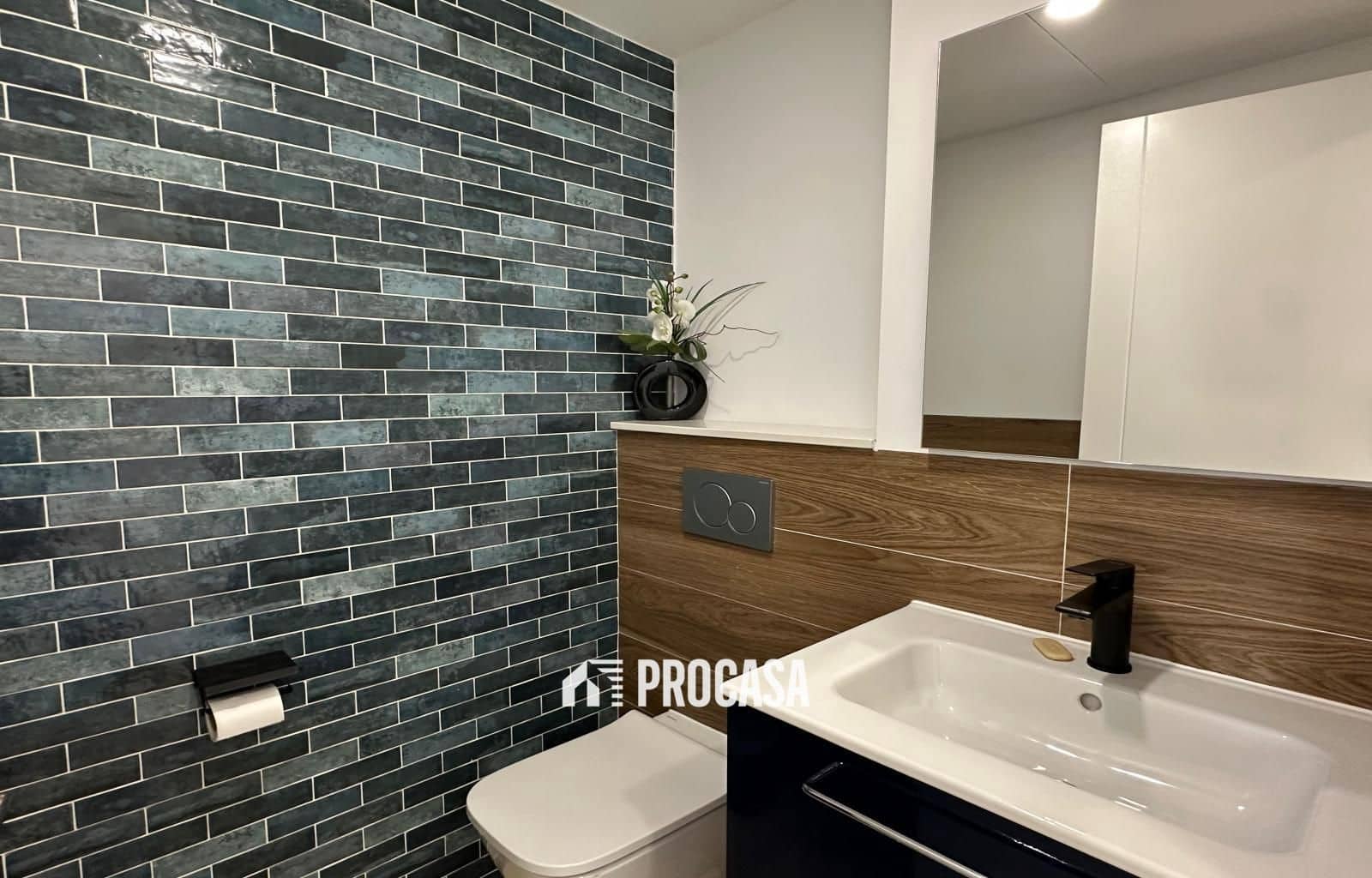 4 sypialnia Willa na sprzedaż w Empuriabrava z basenem garażem - 1 300 000 € (Ref: 8986361)