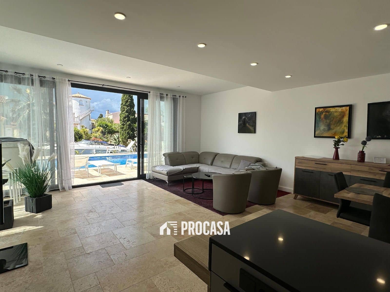 4 sypialnia Willa na sprzedaż w Empuriabrava z basenem garażem - 1 300 000 € (Ref: 8986361)