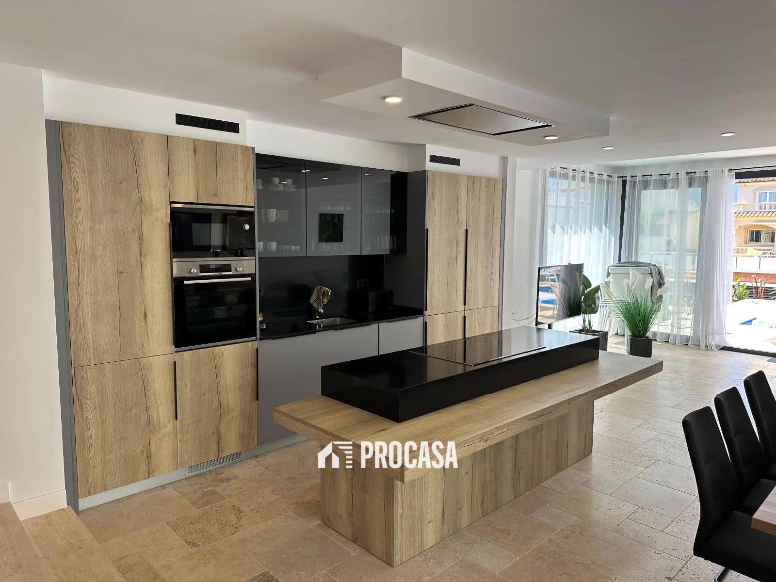 4 sypialnia Willa na sprzedaż w Empuriabrava z basenem garażem - 1 300 000 € (Ref: 8986361)