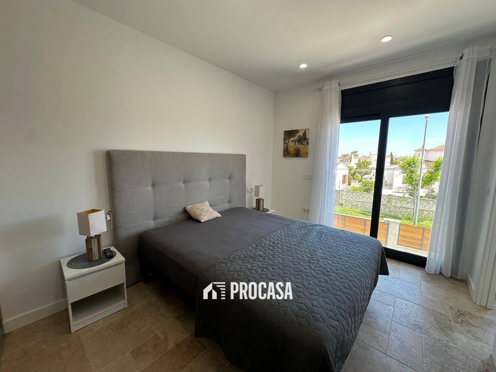 4 sypialnia Willa na sprzedaż w Empuriabrava z basenem garażem - 1 300 000 € (Ref: 8986361)