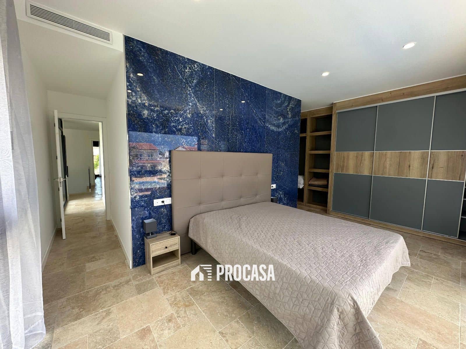 4 sypialnia Willa na sprzedaż w Empuriabrava z basenem garażem - 1 300 000 € (Ref: 8986361)