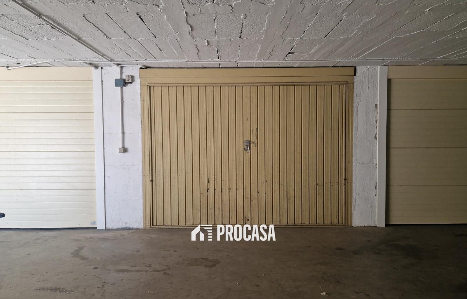 Garage til salg i Empuriabrava - € 75.000 (Ref: 8986362)