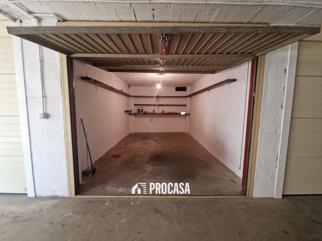 Garaje en Empuriabrava, Castelló d'Empúries en venta - 65.000 € (Ref: 8986362)