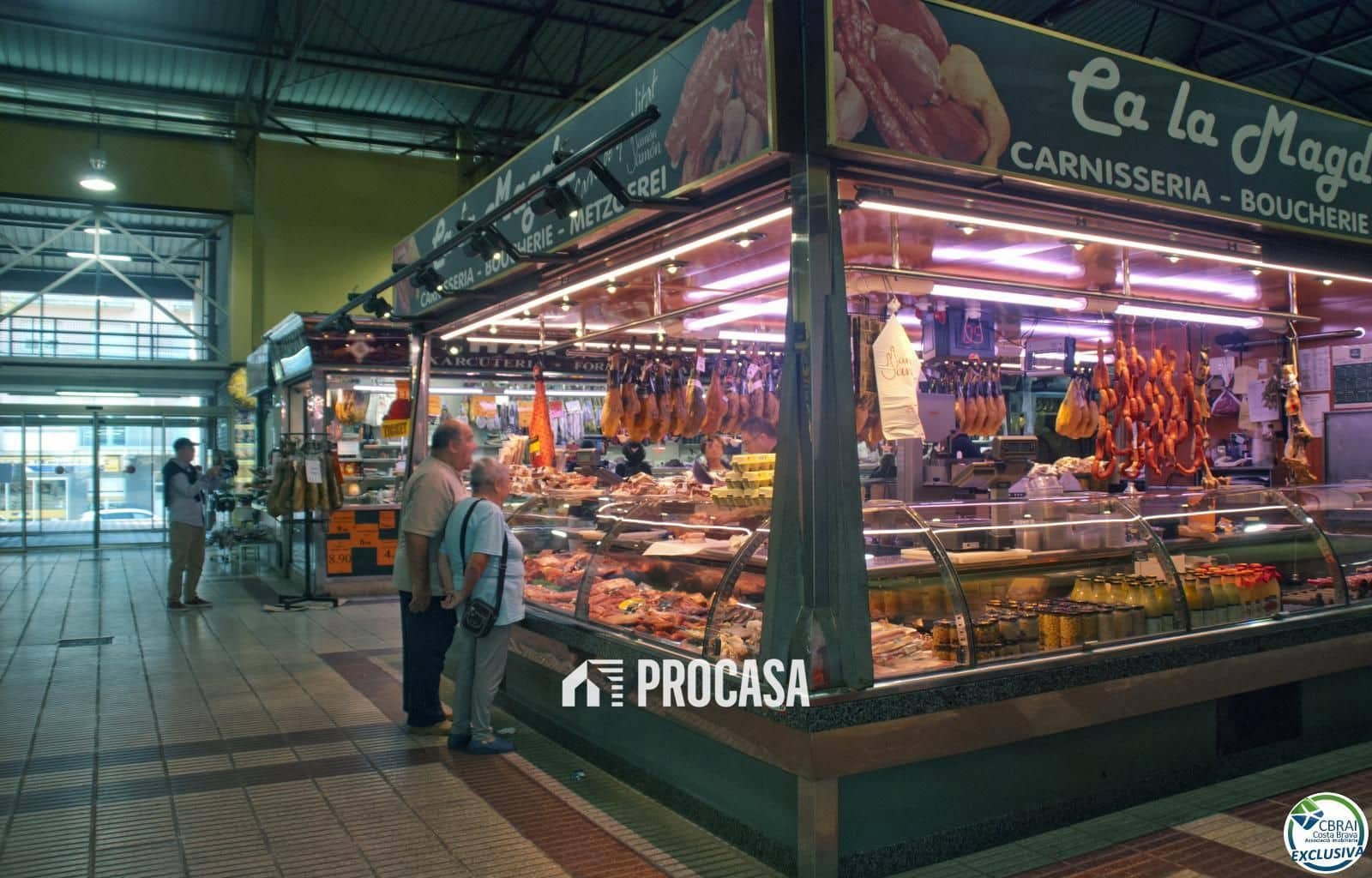 2 bedroom Villa for sale in Roses with garage - € 377,000 (Ref: 8989992)