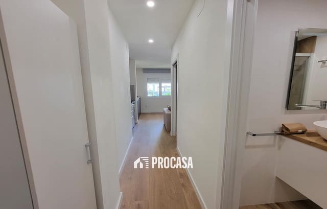 Flat te koop in Empuriabrava, Castelló d'Empúries - € 98.000 (Ref: 9002394)