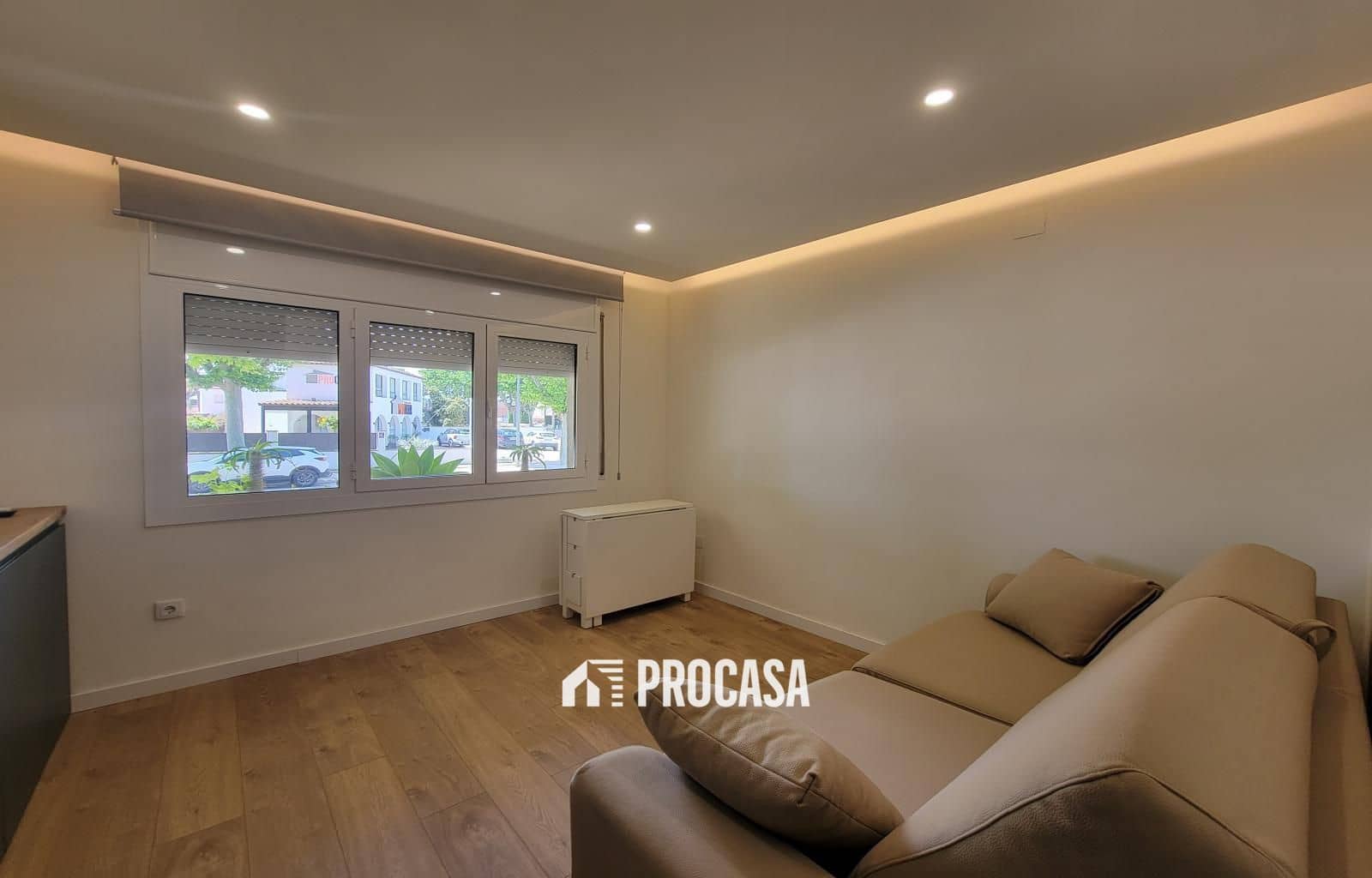 Flat te koop in Empuriabrava - € 98.000 (Ref: 9002394)