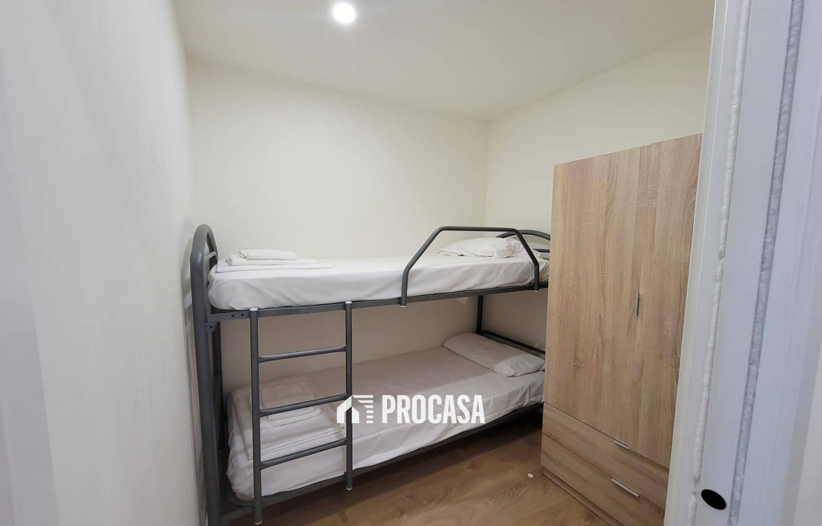 Flat te koop in Empuriabrava - € 98.000 (Ref: 9002394)