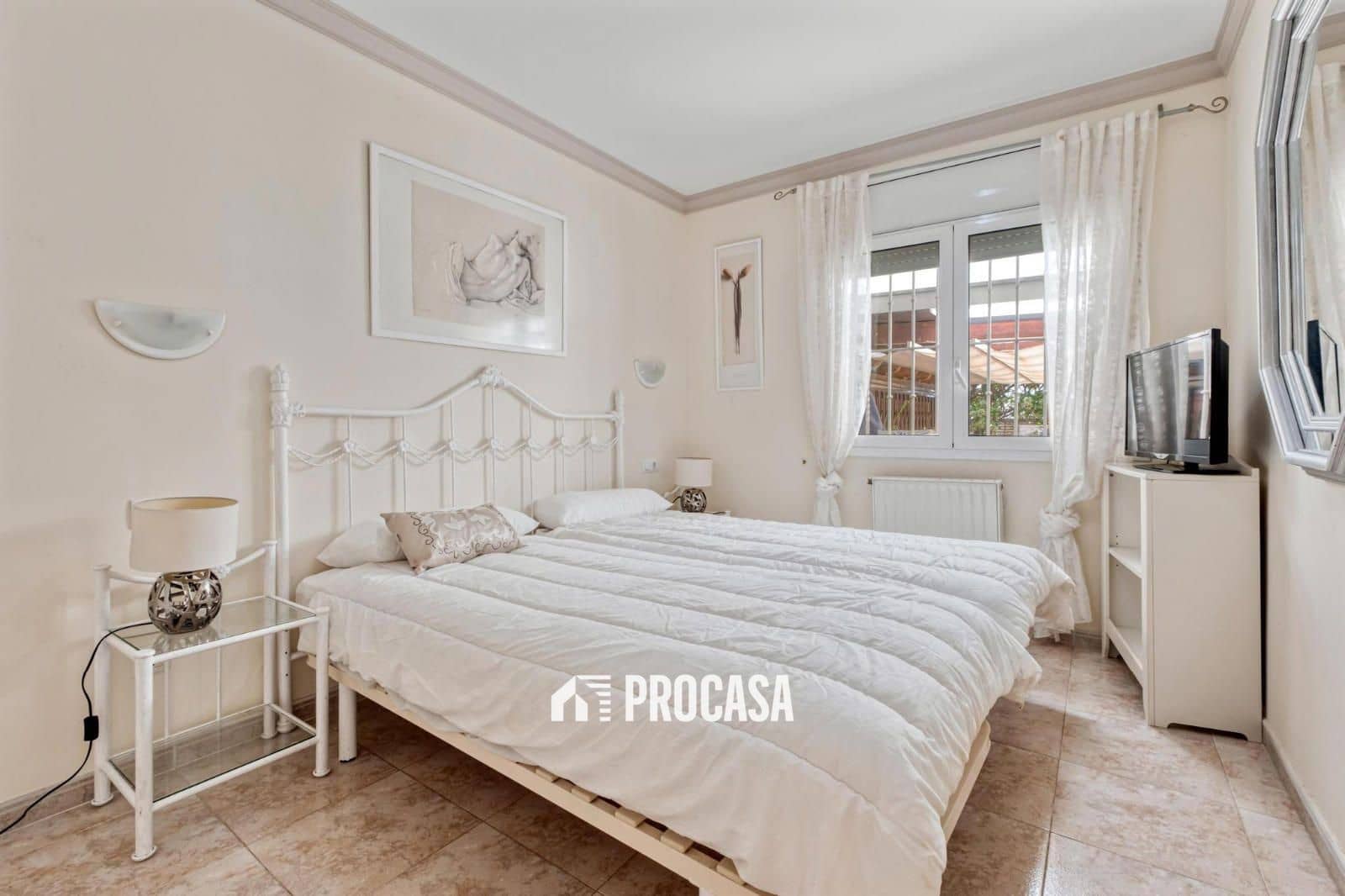 5 chambre Villa/Maison à vendre à Empuriabrava avec piscine garage - 470 000 € (Ref: 9003901)