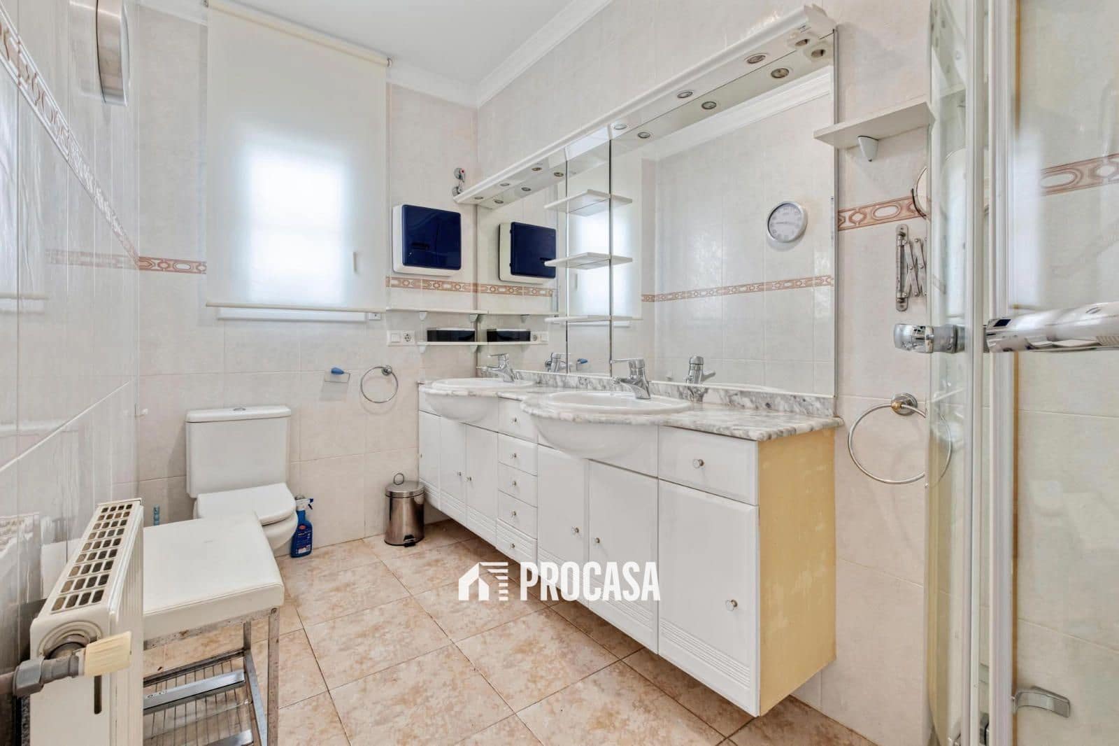 5 chambre Villa/Maison à vendre à Empuriabrava avec piscine garage - 470 000 € (Ref: 9003901)