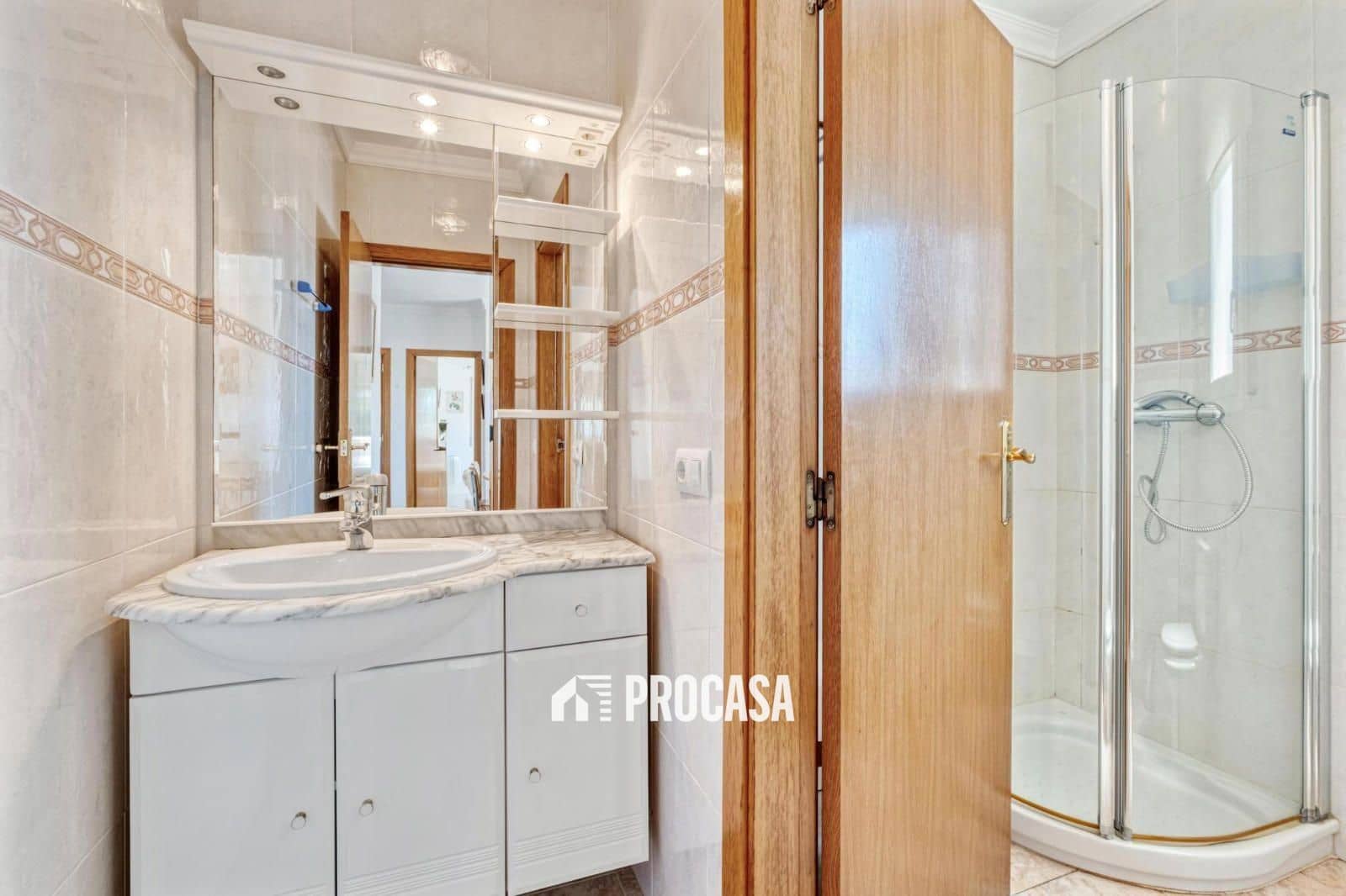 5 chambre Villa/Maison à vendre à Empuriabrava avec piscine garage - 470 000 € (Ref: 9003901)