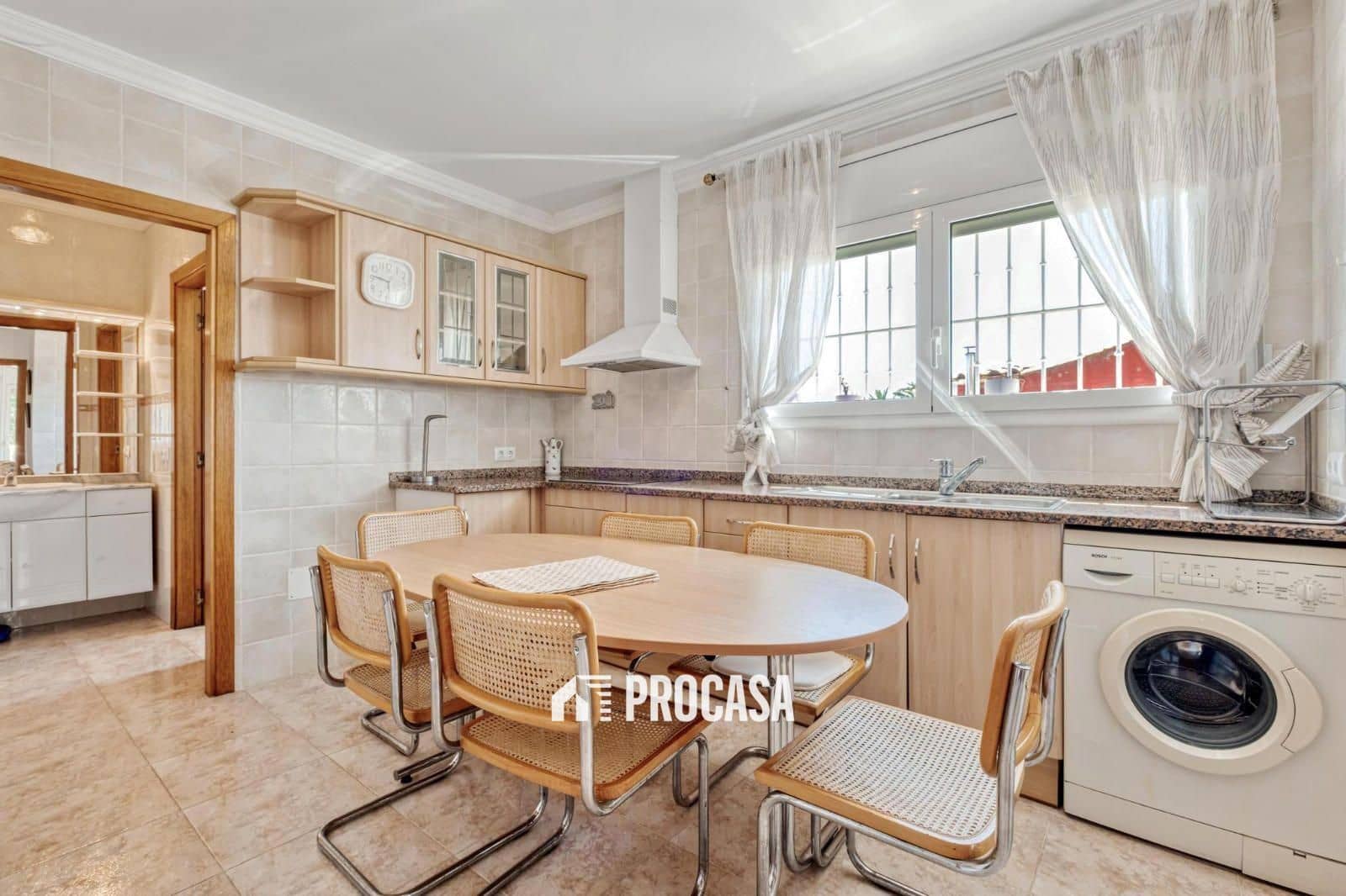 5 chambre Villa/Maison à vendre à Empuriabrava avec piscine garage - 470 000 € (Ref: 9003901)