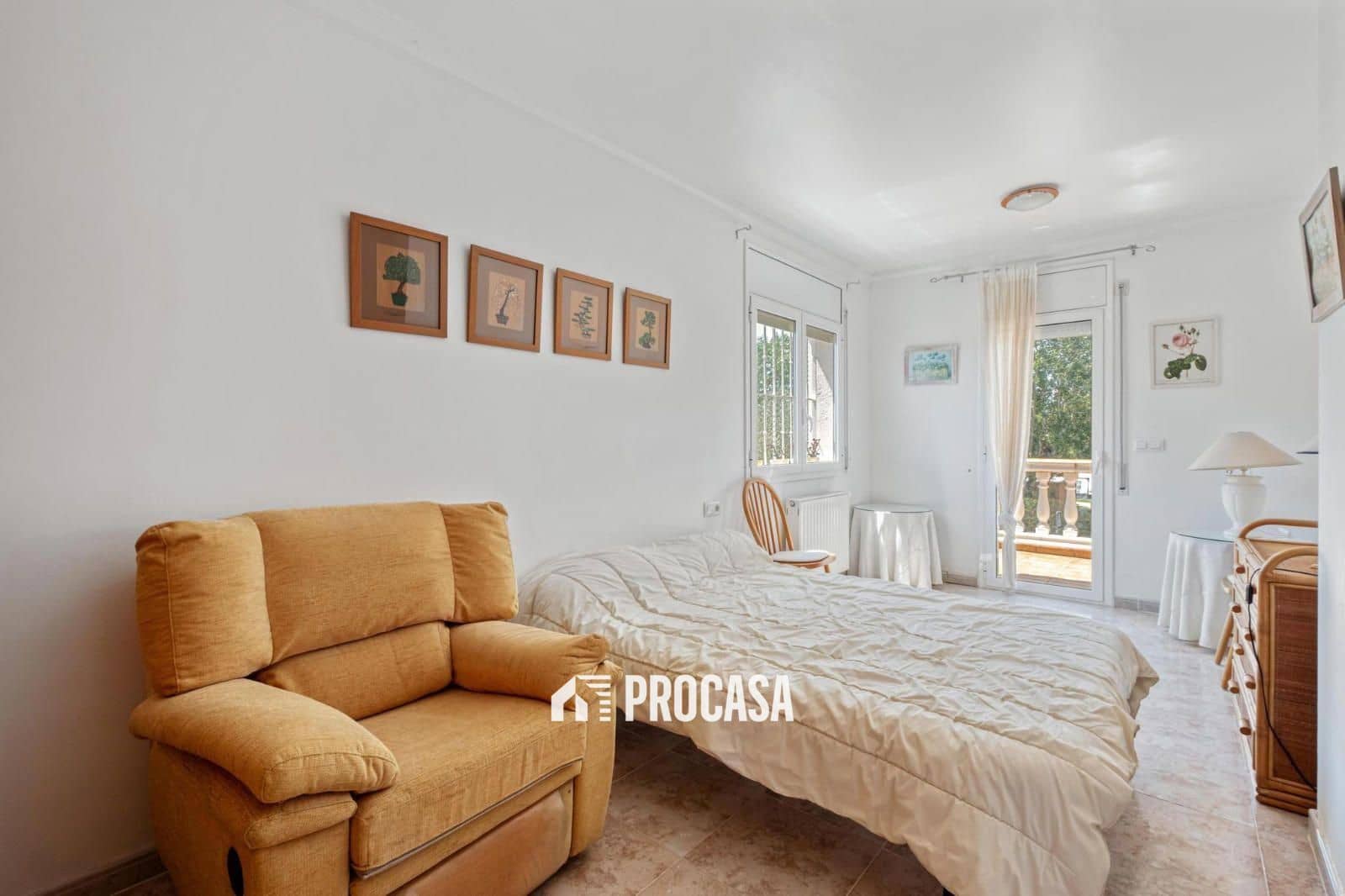 5 chambre Villa/Maison à vendre à Empuriabrava avec piscine garage - 470 000 € (Ref: 9003901)