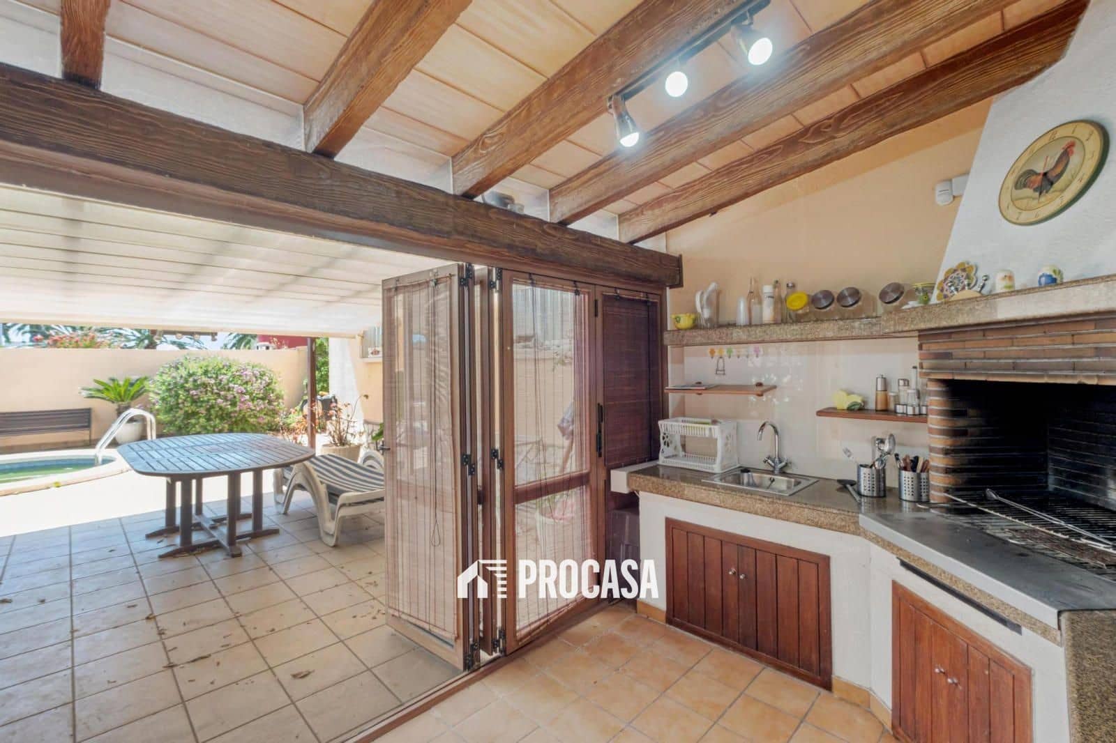 5 chambre Villa/Maison à vendre à Empuriabrava avec piscine garage - 470 000 € (Ref: 9003901)