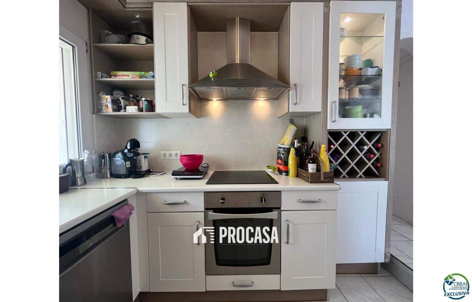 3 sypialnia Willa na sprzedaż w Empuriabrava z basenem garażem - 795 000 € (Ref: 9003902)