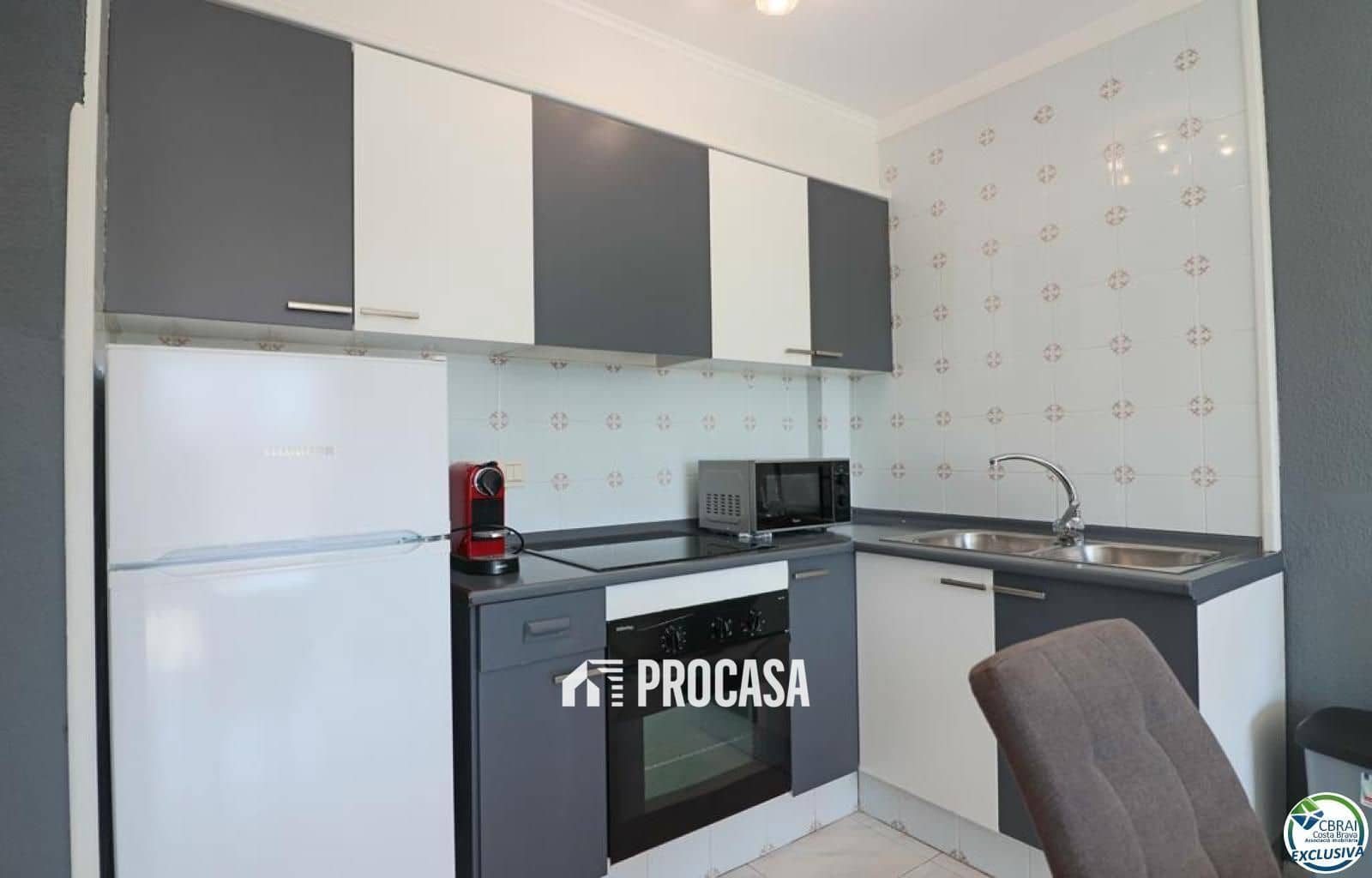 1 soverom Leilighet til salgs i Empuriabrava med svømmebasseng - € 128 000 (Ref: 9015626)