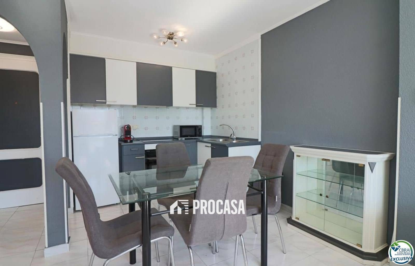 1 soverom Leilighet til salgs i Empuriabrava med svømmebasseng - € 128 000 (Ref: 9015626)