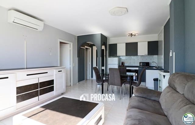 1 sovrum Lägenhet till salu i Empuriabrava, Castelló d'Empúries med pool - 128 000 € (Ref: 9015626)