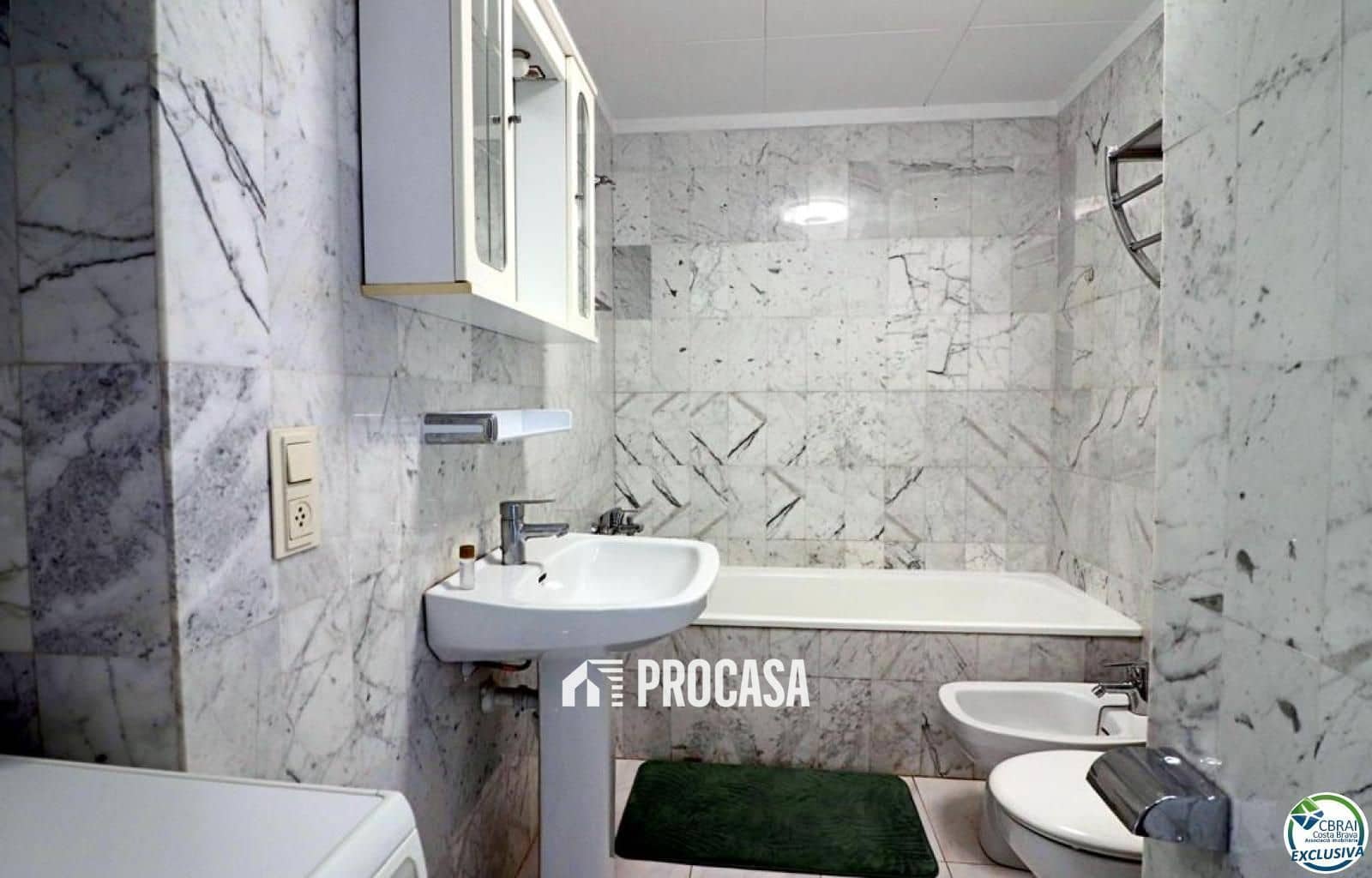 1 soverom Leilighet til salgs i Empuriabrava med svømmebasseng - € 128 000 (Ref: 9015626)