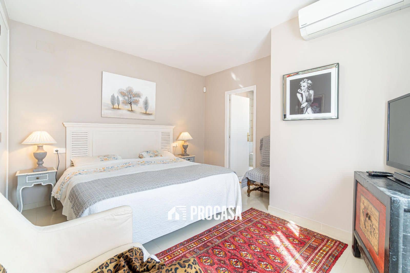 4 soveværelse Villa til salg i Empuriabrava med swimmingpool garage - € 860.000 (Ref: 9019630)