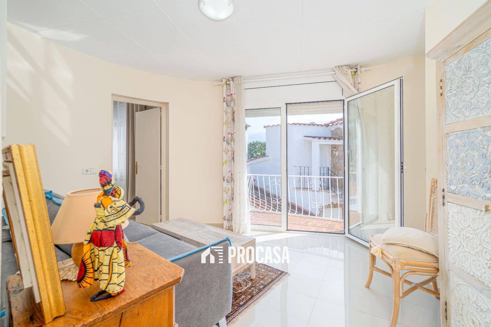 4 soveværelse Villa til salg i Empuriabrava med swimmingpool garage - € 860.000 (Ref: 9019630)