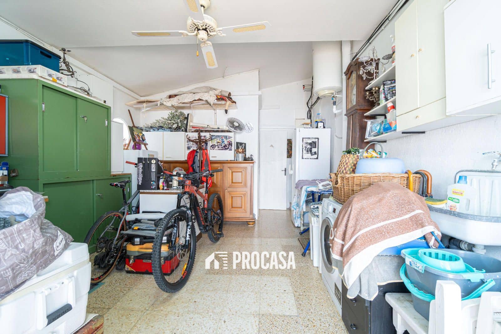 4 soveværelse Villa til salg i Empuriabrava med swimmingpool garage - € 860.000 (Ref: 9019630)