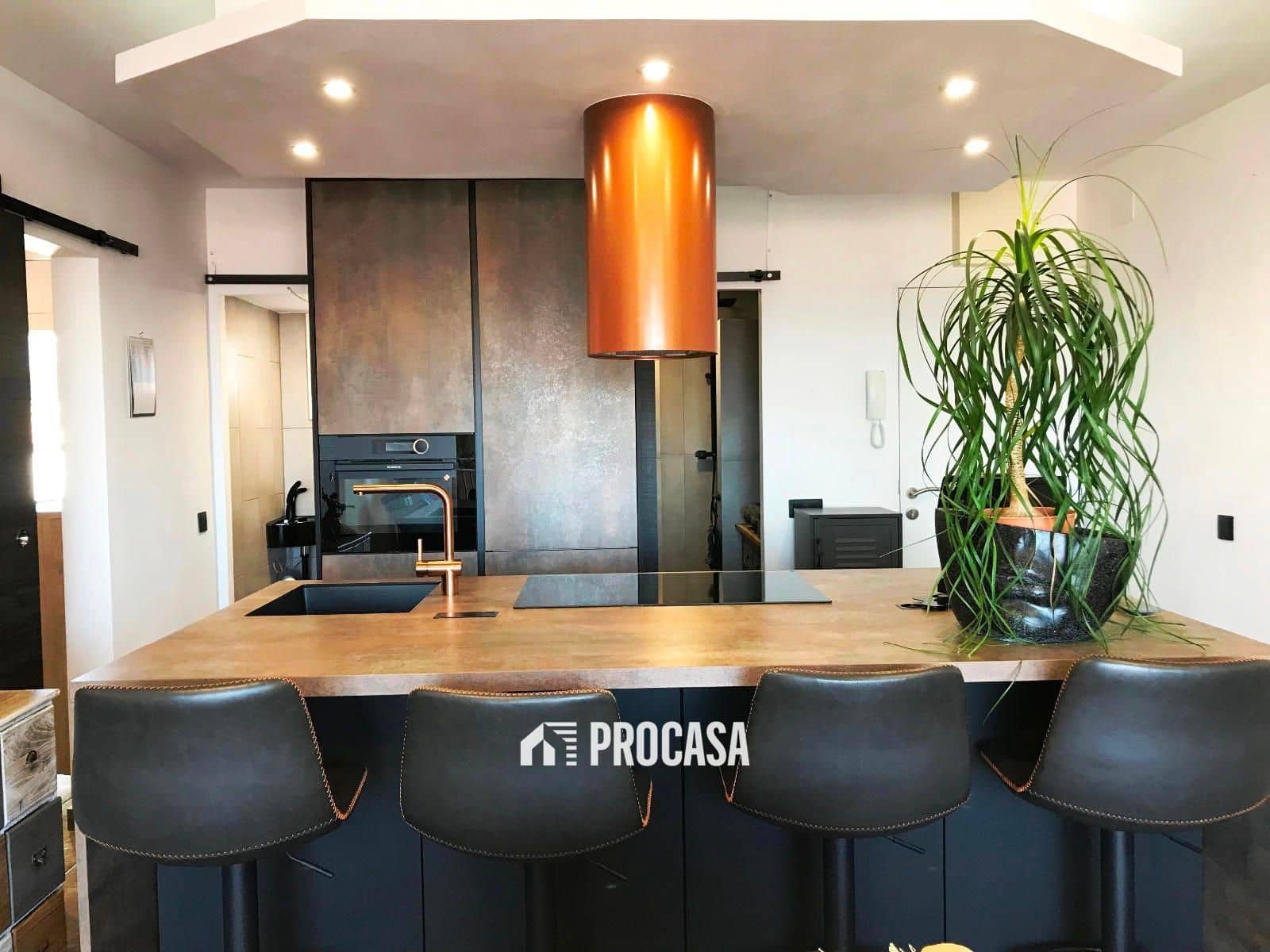 2 bedroom Flat for sale in Roses - € 275,000 (Ref: 9030012)