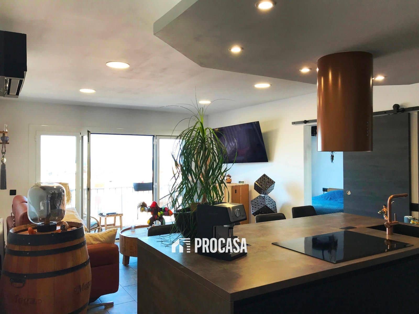 2 bedroom Flat for sale in Roses - € 275,000 (Ref: 9030012)