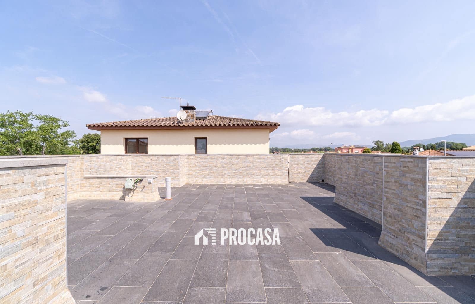 3 Zimmer Villa zu verkaufen in Empuriabrava mit Pool Garage - 560.000 € (Ref: 9046455)