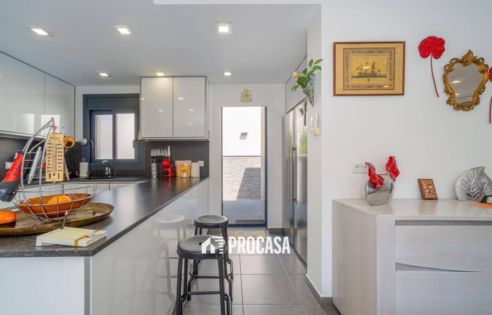 3 Zimmer Villa zu verkaufen in Empuriabrava mit Pool Garage - 560.000 € (Ref: 9046455)