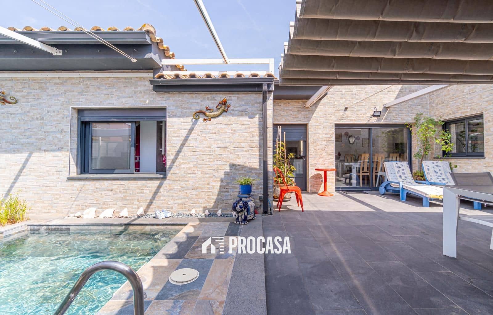 3 Zimmer Villa zu verkaufen in Empuriabrava mit Pool Garage - 560.000 € (Ref: 9046455)