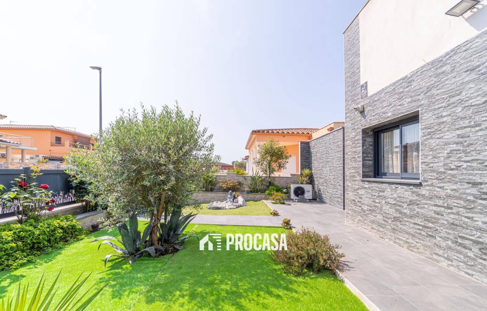 3 Zimmer Villa zu verkaufen in Empuriabrava mit Pool Garage - 560.000 € (Ref: 9046455)