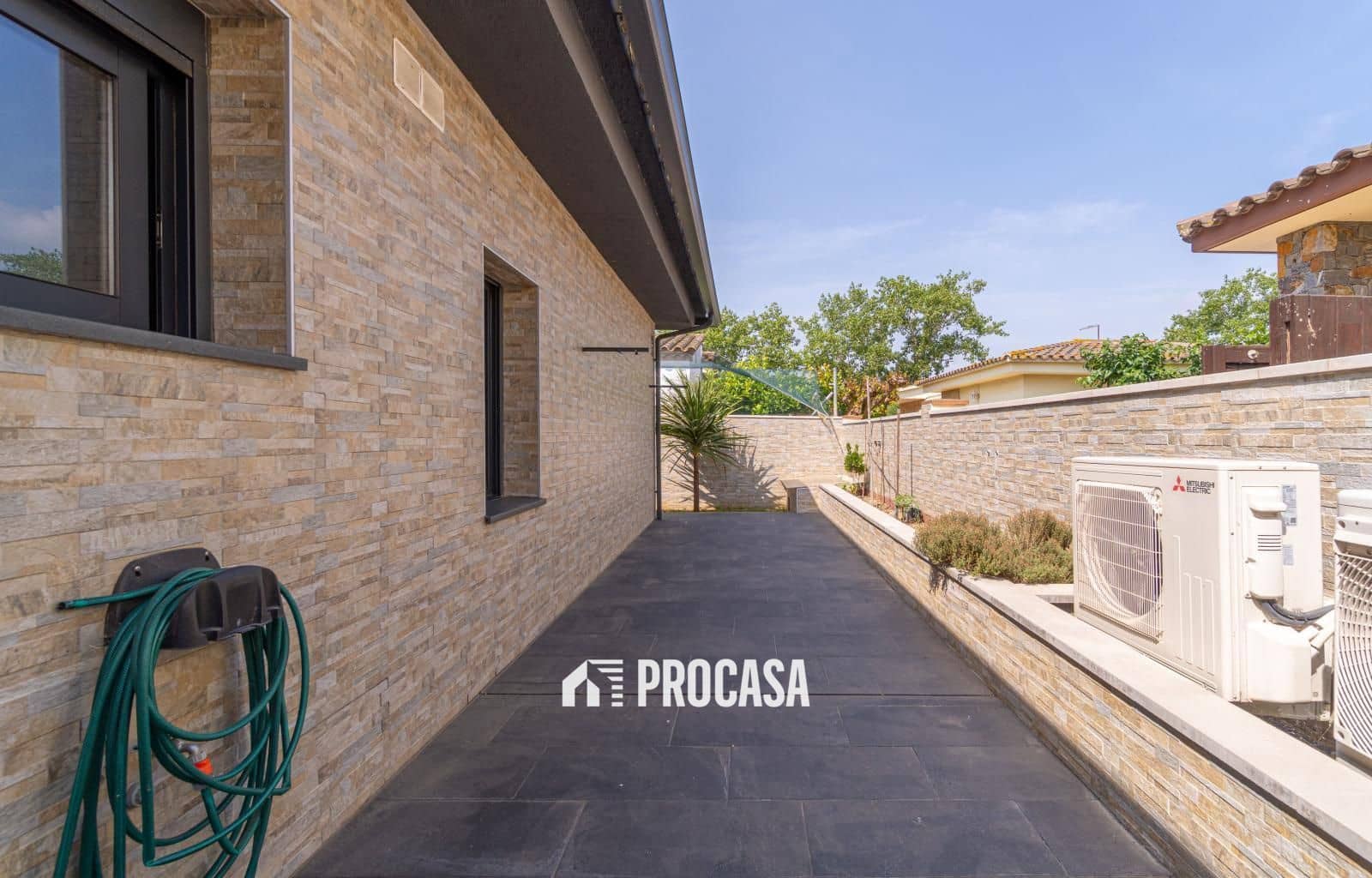 3 Zimmer Villa zu verkaufen in Empuriabrava mit Pool Garage - 560.000 € (Ref: 9046455)