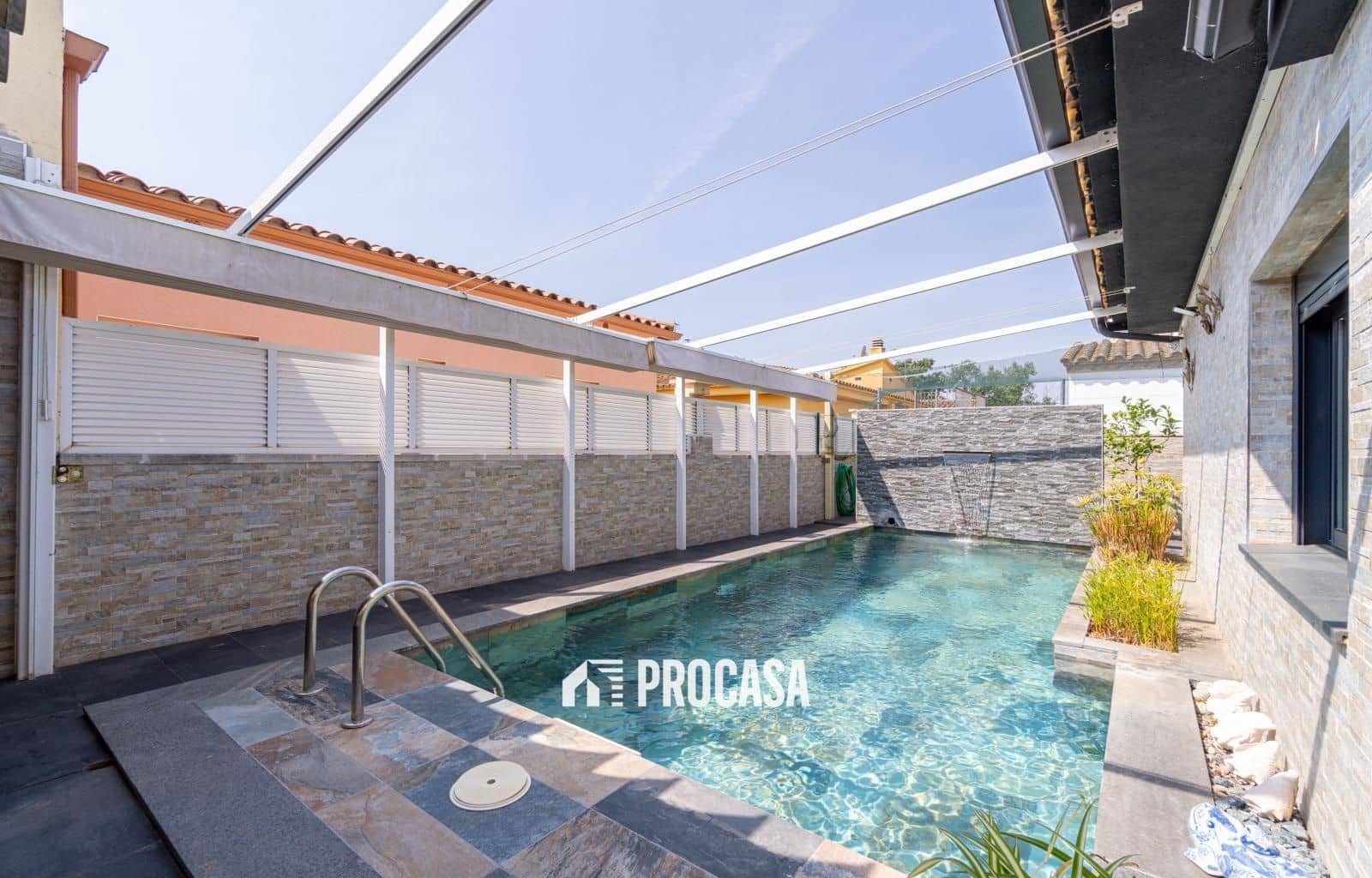3 Zimmer Villa zu verkaufen in Empuriabrava mit Pool Garage - 560.000 € (Ref: 9046455)
